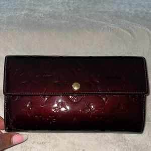 Louis Vuitton Vernis Sarah Wallet